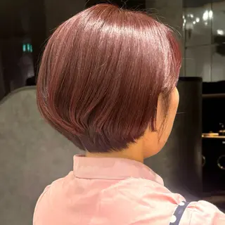 ショート カラー ひなた あゆみのヘアスタイル