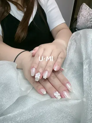 ネイル U・Mi Nail Salon所属・佐藤 沙耶香のネイルデザイン