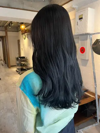 ロング カラー conne&riri所属・MA YUのヘアスタイル
