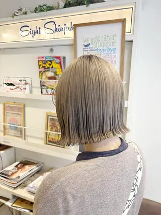 ミディアム カラー 新宿 新井彩斗のヘアスタイル