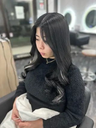 LOHAS 優来（ユラ）のヘアスタイル