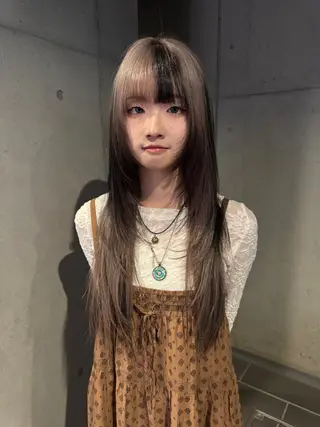 ロング カラー だいち/ハイトーン/ デザインカラーのヘアスタイル