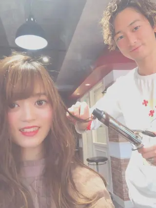 ロング カラー パーマ ヘアアレンジ ネイル マツエク・マツパ レイヤー＆カラー 人気美容師倉崎涼のヘアスタイル