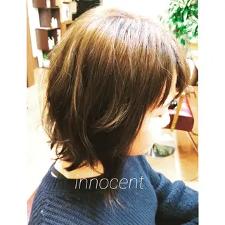 ミディアム カラー innocent×hairdesign所属・hamada ikumiのヘアスタイル