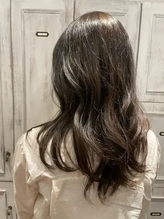 セミロング gram岡崎南 KYOKOのヘアスタイル