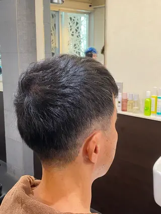 ショート メンズ 松岡 輝のヘアスタイル