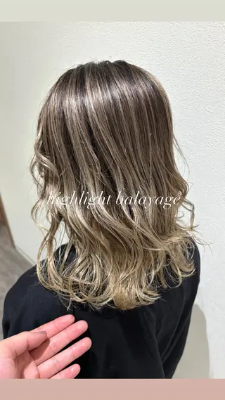 セミロング カラー 澤田 隆誠のヘアスタイル