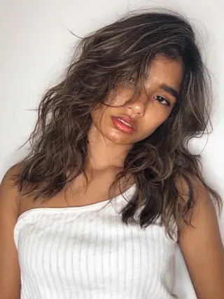 ロング salowin 原宿 aroa所属・韓国／ハッシュカット ／透明感カラー／金野のヘアスタイル