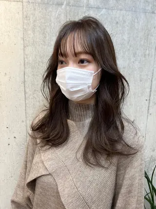 ロング 長尾 理子のヘアスタイル