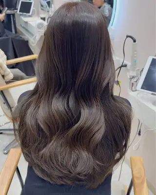 ロング カラー LOE所属・武山 滉平のヘアスタイル