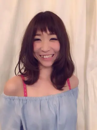 ミディアム 林 梓のヘアスタイル