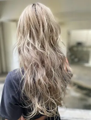 ロング カラー re place リプレイスのヘアスタイル