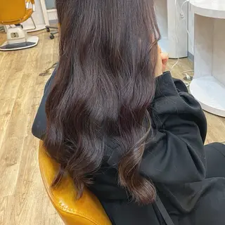ロング カラー 袴田 菜緒のヘアスタイル