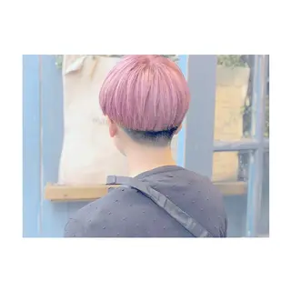 ショート カラー ブリーチ、パーマ 西部笑のヘアスタイル