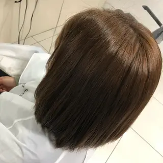 ミディアム カラー まつ毛/アイブロウ /髪質改善カラーのヘアスタイル