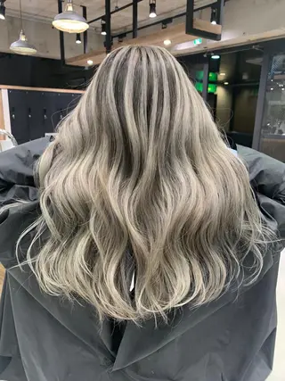 ロング カラー 🌺KANA🇺🇸 海外トレンドヘアのヘアスタイル