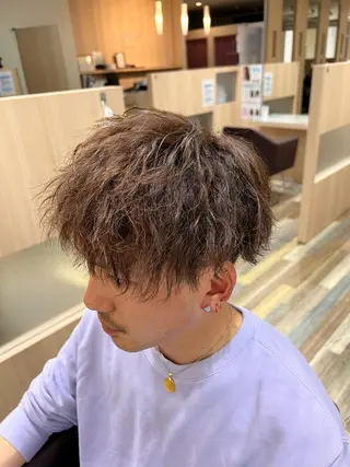 ショート パーマ メンズ 藤田 一樹のヘアスタイル