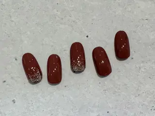 ネイル 【尾下】 ロイヤル•セラピストのネイルデザイン