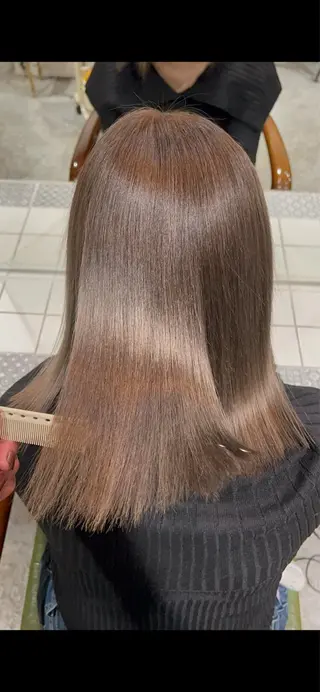 セミロング カラー ヘアアレンジ 近藤 乃紀のヘアスタイル