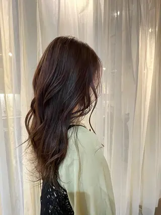 カラー niuniu所属・萩原 見咲のヘアスタイル