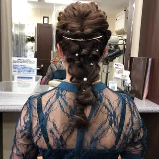 ロング コゾノ ミキコのヘアスタイル