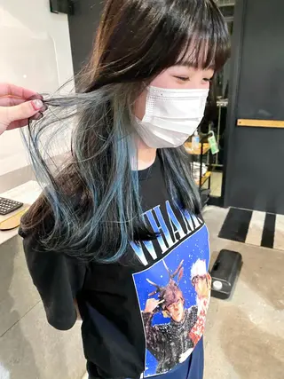 カラー natsune /レイヤーカットのヘアスタイル