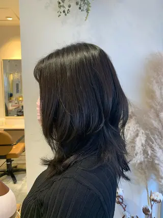 セミロング カラー ヘアアレンジ 遊佐 瑞紀のヘアスタイル