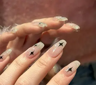 ネイル UniqueNail 長さだし専門店のネイルデザイン