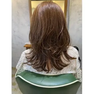 セミロング スタイリスト まことのヘアスタイル