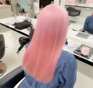 ロング カラー ヘアアレンジ 🩵ダメージレス艶感 ハイトーン🩷のヘアスタイル