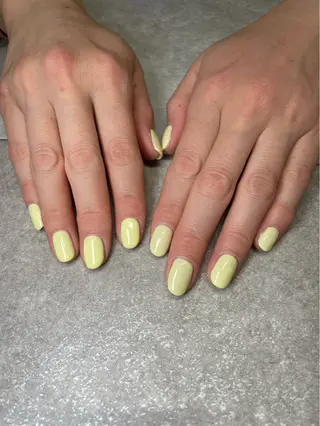 ネイル 三輪 彩美春のネイルデザイン