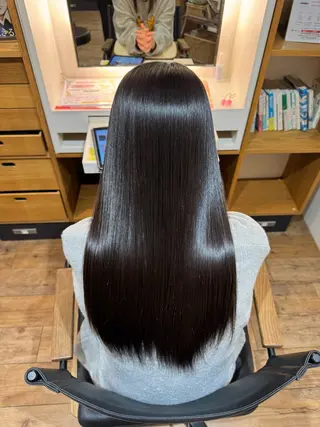 セミロング afloatkobe所属・美髪/髪質改善 川口凌弥のヘアスタイル