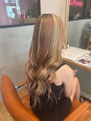 ロング ️🩵RINKA/ ハイトーンカラー🩵のヘアスタイル