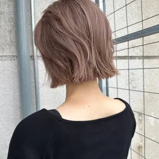 ショート カラー FBeauty 青山店所属・透明感カラー& 外国人風パーマのヘアスタイル