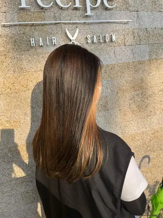 ロング カラー 河野 いずみのヘアスタイル