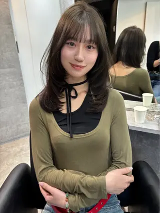 ミディアム 韓国レイヤー🤍 髪質改善seriraのヘアスタイル