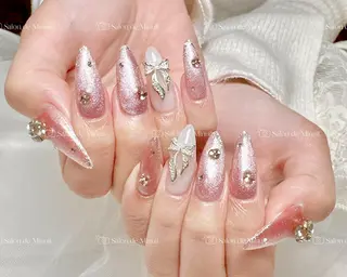 ネイル Salon de Minuit🦩のネイルデザイン