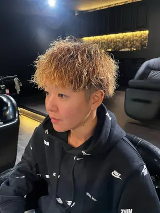 ショート パーマ 中川 花菜のヘアスタイル