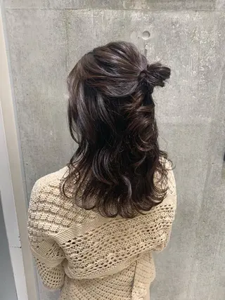 ロング カラー 岩田菜央 《武蔵小杉》のヘアスタイル