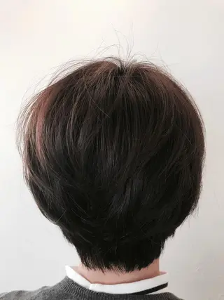 ショート カラー 仲矢 あゆ美のヘアスタイル