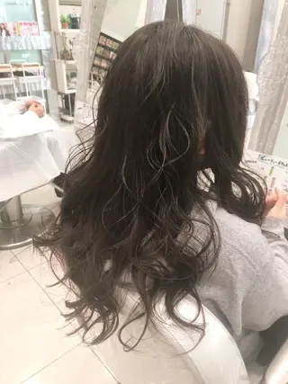 ロング カラー 田中 慎也のヘアスタイル