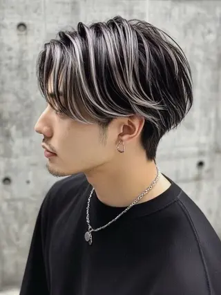 ショート カラー メンズ SALOWIN名古屋Suite店所属・名古屋のメンズ特化 美容師/わたるのヘアスタイル