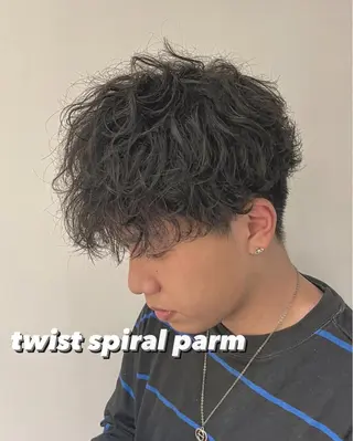 ショート パーマ 銀座/ハイトーン ミツイハルトのヘアスタイル