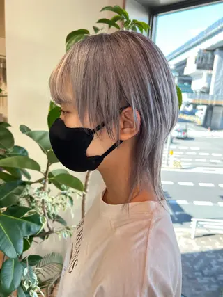 ミディアム カラー Ripps長居所属・メテオ ／ヘアカラー 西川菜実のヘアスタイル