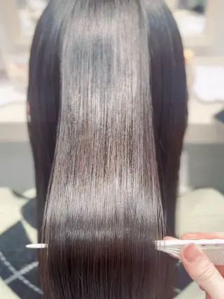 ロング パーマ suzuka/透明感 カラー 美髪縮毛矯正のヘアスタイル