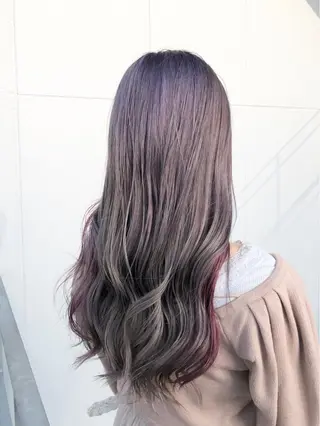 ロング カラー ヘアアレンジ ｲﾝﾅｰｶﾗｰ屋さん 🫧伊藤拓実のヘアスタイル