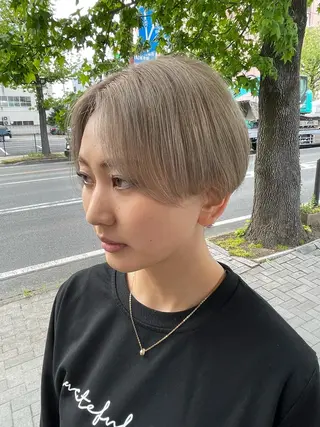 カラー オノ アカネのヘアスタイル