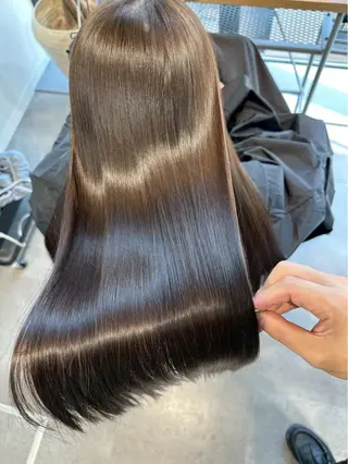 ロング 髪質改善Symbols池袋所属・女性髪質改善美容師 ユウキのヘアスタイル