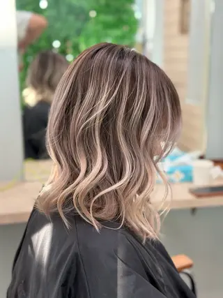 ミディアム Maison所属・Maison 加部のヘアスタイル