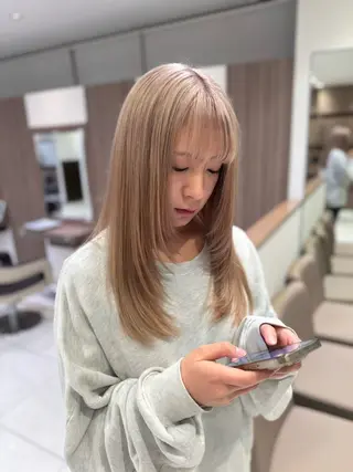 ロング カラー 🕯コバ/レイヤー/ 透明感/縮毛🕯のヘアスタイル